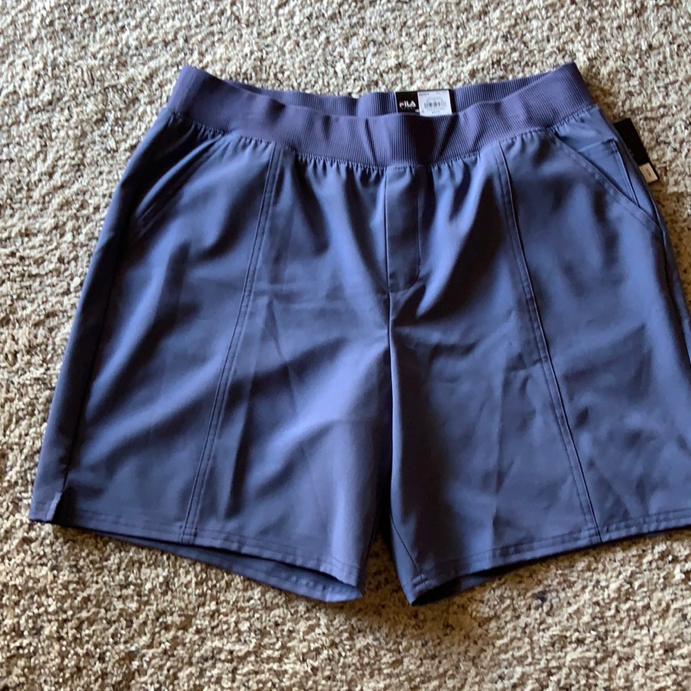 NWT women’s Large Fila sport shorts